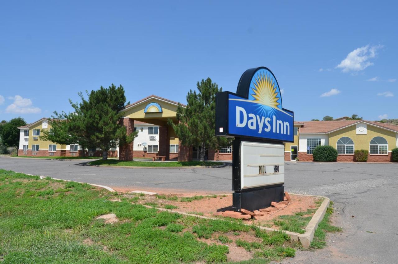 Days Inn By Wyndham Capitol Reef Torrey Eksteriør bilde